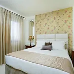 Maryan Apartment