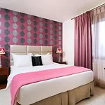 Maryan Apartment *