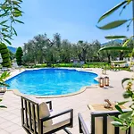 Maryan Apartment