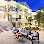 Apartment Maryan