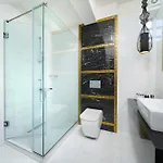Maryan Apartment *