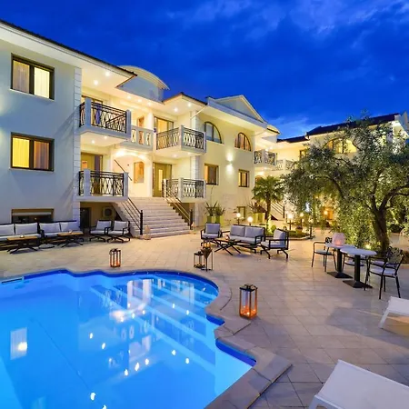Maryan Apartment