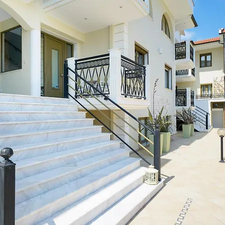 Apartment Maryan *